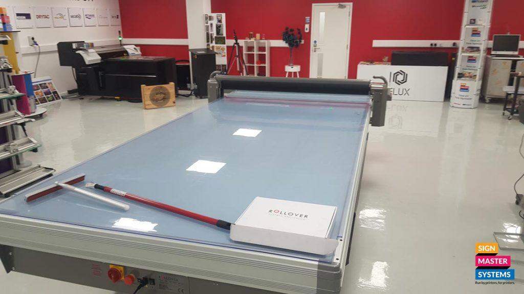 Rollover Flexi Flatbed Applicator - signmastersystems