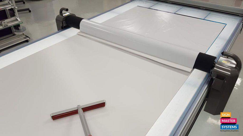 Rollover Flexi Flatbed Applicator - signmastersystems